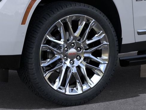 New 2026 GMC Yukon Denali w/ Denali Reserve Package AWD/4WD image 9
