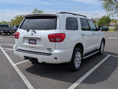 Used 2014 Toyota Sequoia Platinum AWD/4WD image 5