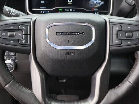 Used 2025 GMC Sierra 3500 Denali Ultimate AWD/4WD image 18