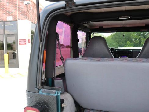 Used 1998 Jeep Wrangler SE AWD/4WD image 77