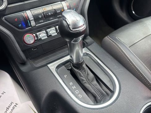 Used 2019 Ford Mustang GT Premium RWD image 29