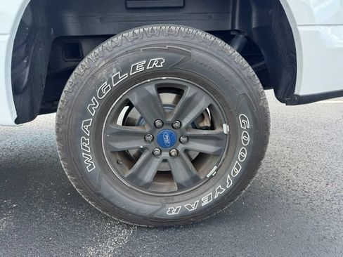 Used 2019 Ford F150 XL w/ Equipment Group 101A Mid AWD/4WD image 10