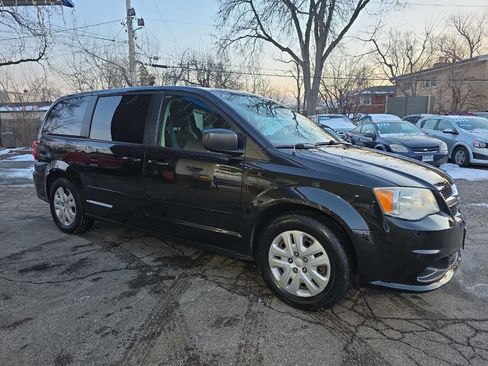 Used 2015 Dodge Grand Caravan SE w/ Quick Order Package 29E SE image 6