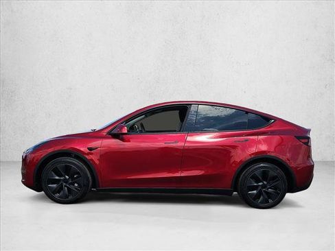 Used 2024 Tesla Model Y Long Range AWD/4WD image 10