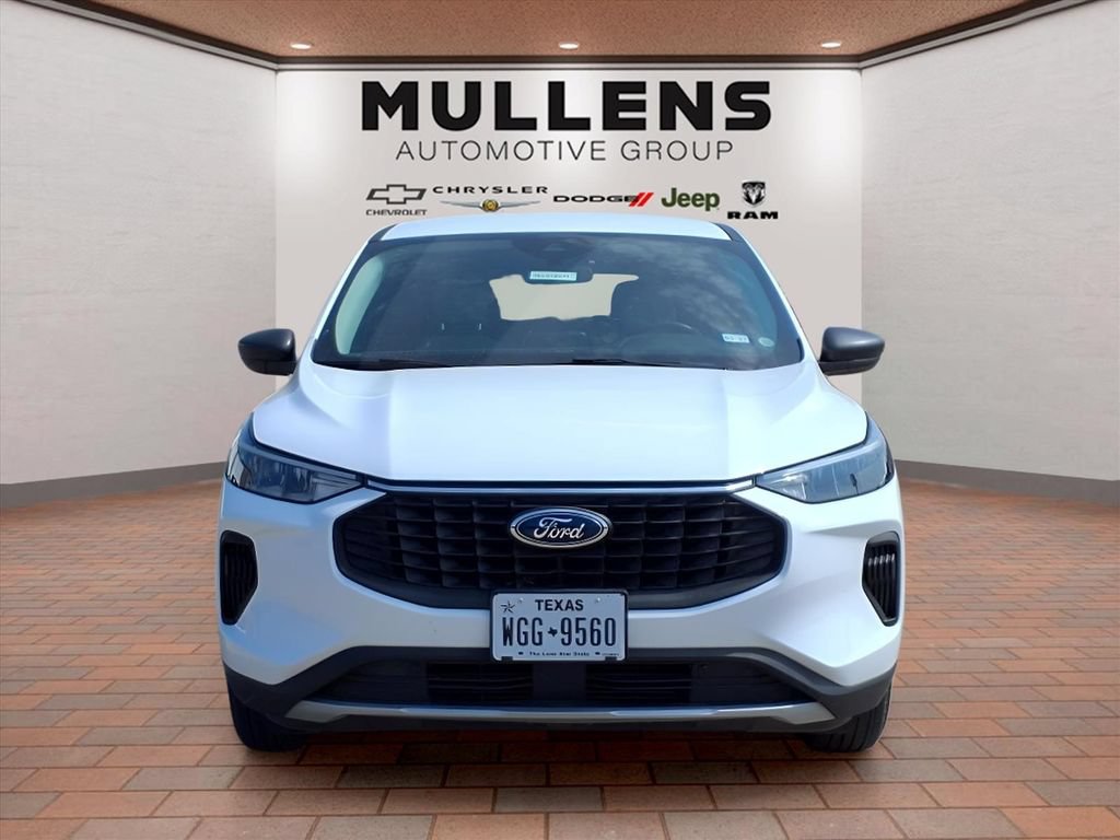 Used 2024 Ford Escape Active FWD image 2