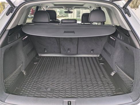 Used 2018 Audi Q5 2.0T Premium Plus w/ Premium Plus Package image 17