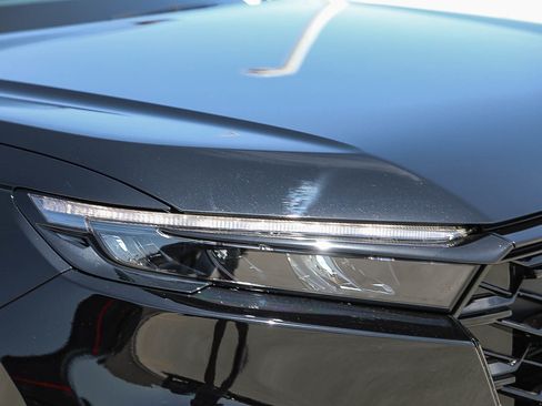 Used 2026 Honda CR-V Sport Touring image 8