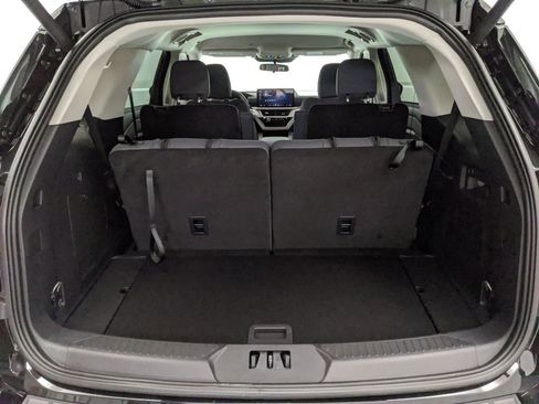 New 2025 Ford Explorer Active image 25