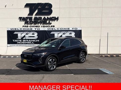 Used 2024 Ford Escape Platinum AWD/4WD image 1