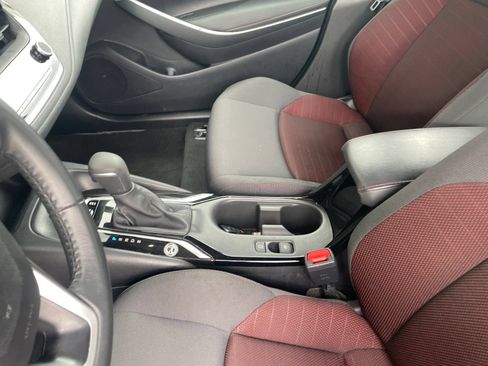 Used 2025 Toyota Corolla SE FWD image 23