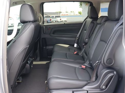 Certified 2026 Honda Odyssey EX-L image 11