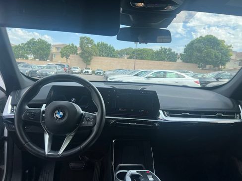 Used 2023 BMW X1 xDrive28i w/ Convenience Package AWD/4WD image 10