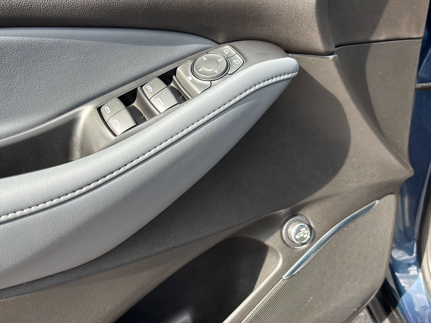 Used 2024 Buick Enclave Essence w/ LPO, Floor Liner Package AWD/4WD image 25