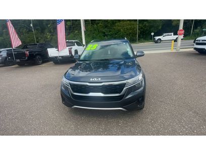 Used 2023 Kia Seltos EX