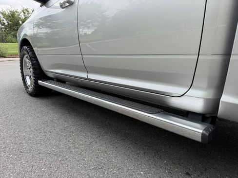 Used 2016 RAM 1500 Classic SLT AWD/4WD image 34