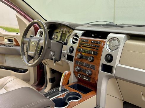 Used 2010 Ford F150 Lariat AWD/4WD image 26