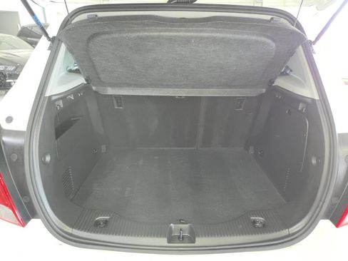 Used 2019 Chevrolet Trax LT w/ LT Convenience Package FWD image 23