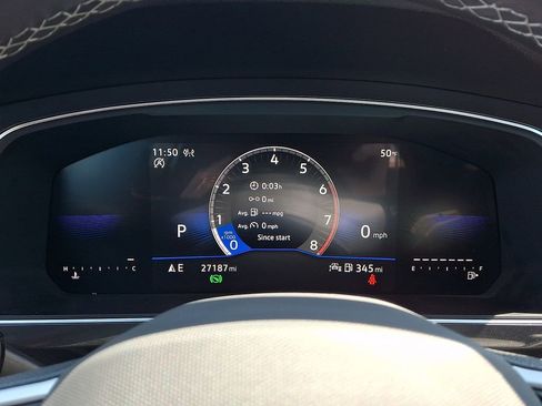 Certified 2023 Volkswagen Tiguan SE w/ Panoramic Sunroof Package AWD/4WD image 20