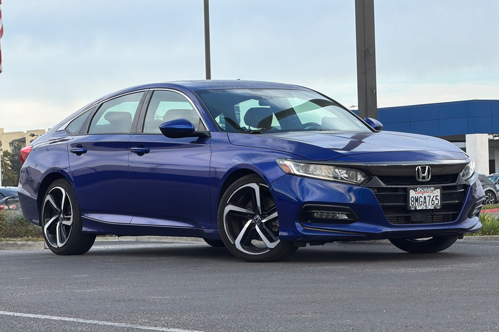 Used 2019 Honda Accord Sport image 2