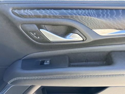 Used 2022 GMC Yukon XL Denali w/ Denali Premium Package image 15