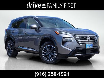 Used 2026 Nissan Rogue Platinum w/ Tech Package