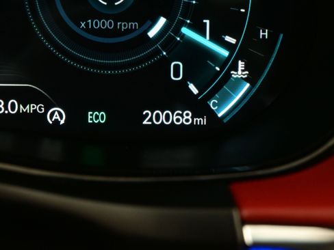 Certified 2023 Genesis GV70 2.5T w/ Sport Prestige Package image 26