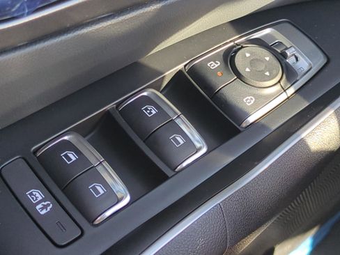 New 2026 Kia Sorento LX image 17