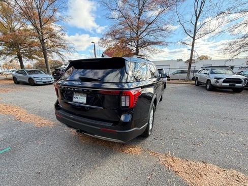 New 2025 Ford Explorer Active w/ Active Comfort Package image 8