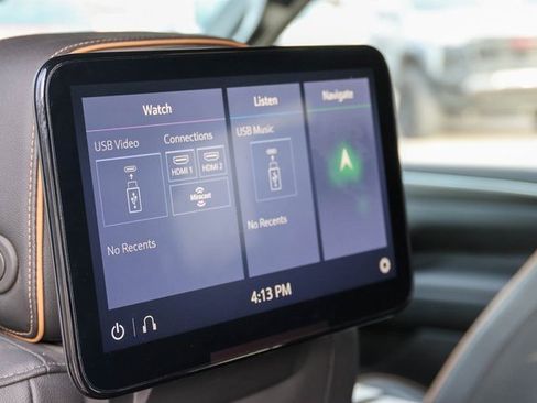 Used 2021 GMC Yukon AT4 w/ Rear Media and Nav Package image 17