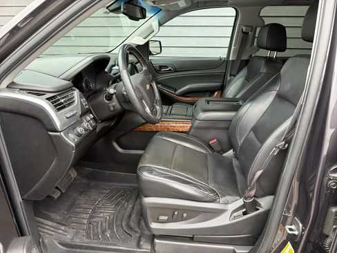 Used 2017 Chevrolet Suburban Premier AWD/4WD image 12