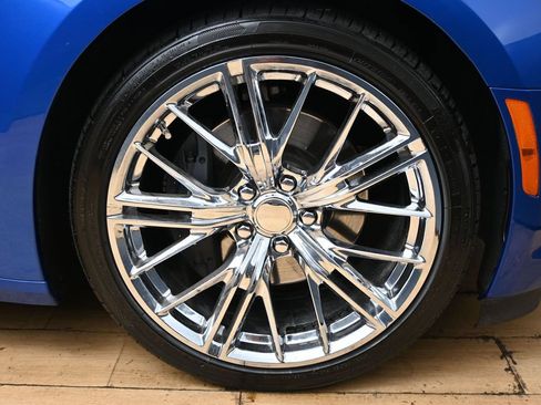 Used 2017 Chevrolet Camaro SS RWD image 14