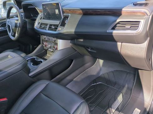 Used 2022 Chevrolet Suburban Z71 w/ Z71 Off-Road Package image 30