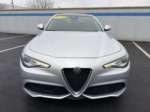 Used 2019 Alfa Romeo Giulia Ti Sport w/ Quick Order Package 22S Sport image 8