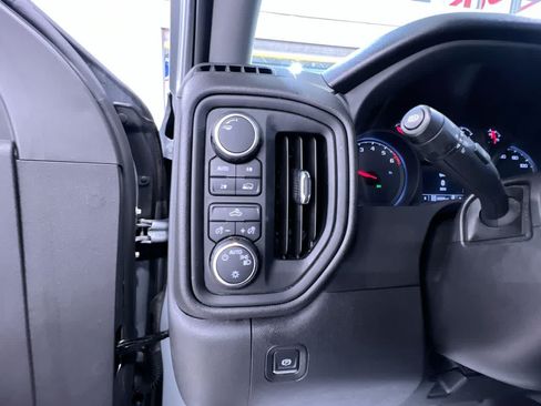 Used 2023 Chevrolet Silverado 1500 Custom AWD/4WD image 16