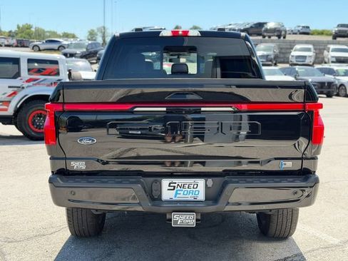 Used 2023 Ford F150 Lightning Platinum AWD/4WD image 6