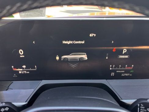 Certified 2025 INFINITI QX80 Sensory image 20