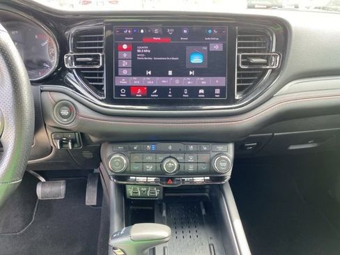 Used 2025 Dodge Durango R/T image 31