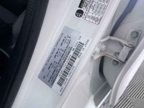 Used 2016 MAZDA MAZDA3 i Touring image 12