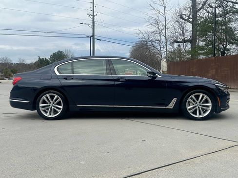 Used 2016 BMW 750i xDrive 750i xDrive AWD 4dr Sedan image 13