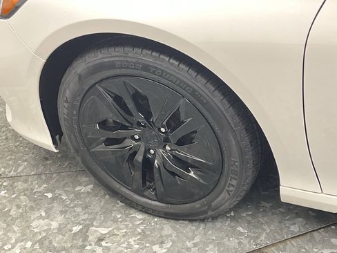 Used 2020 Honda Accord Touring image 33