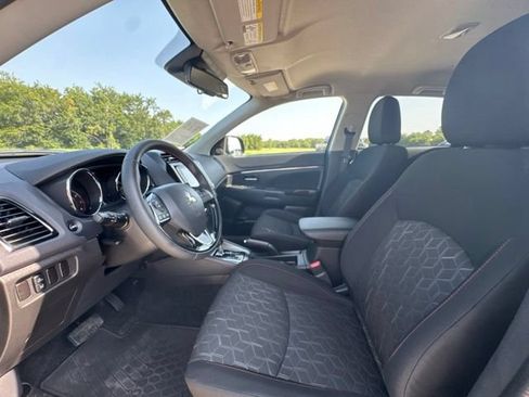 Used 2026 Mitsubishi Outlander Sport AWD image 2