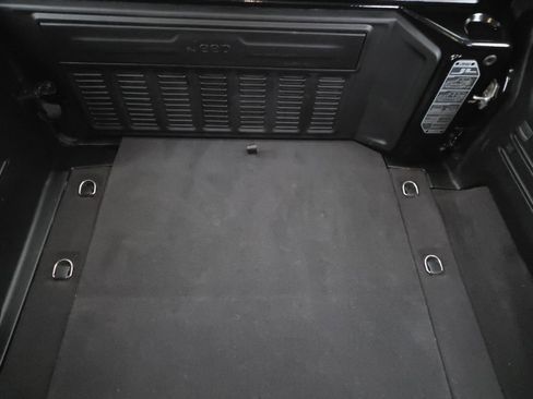 Used 2021 Jeep Wrangler Unlimited Sahara w/ Safety Group image 12