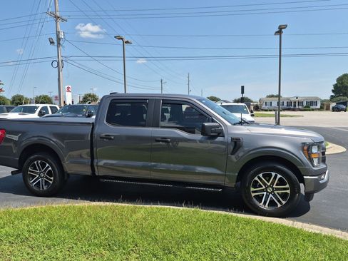 Used 2023 Ford F150 XL w/ STX Appearance Package RWD image 4