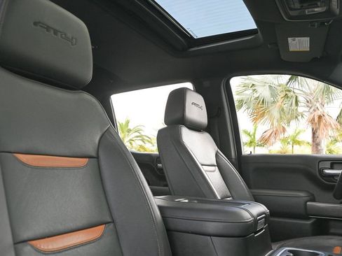 Used 2022 GMC Sierra 1500 AT4 w/ AT4 Preferred Package image 15