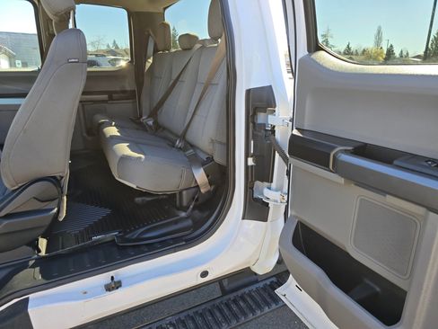 Used 2019 Ford F350 XLT AWD/4WD image 29