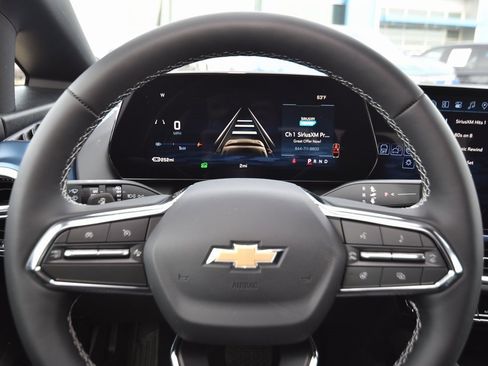 New 2026 Chevrolet Equinox EV LT image 15