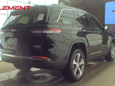 Used 2023 Jeep Grand Cherokee Limited image 4
