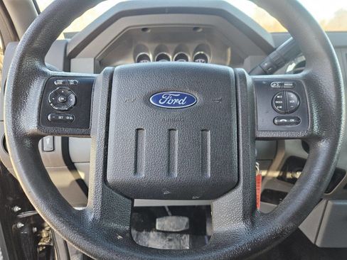 Used 2016 Ford F350 XLT w/ XLT Premium Package image 23