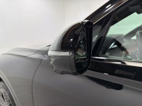 Used 2022 Genesis GV70 3.5T Sport w/ Sport Prestige Package image 9