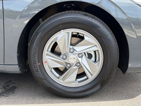 New 2026 Hyundai Elantra SE image 13